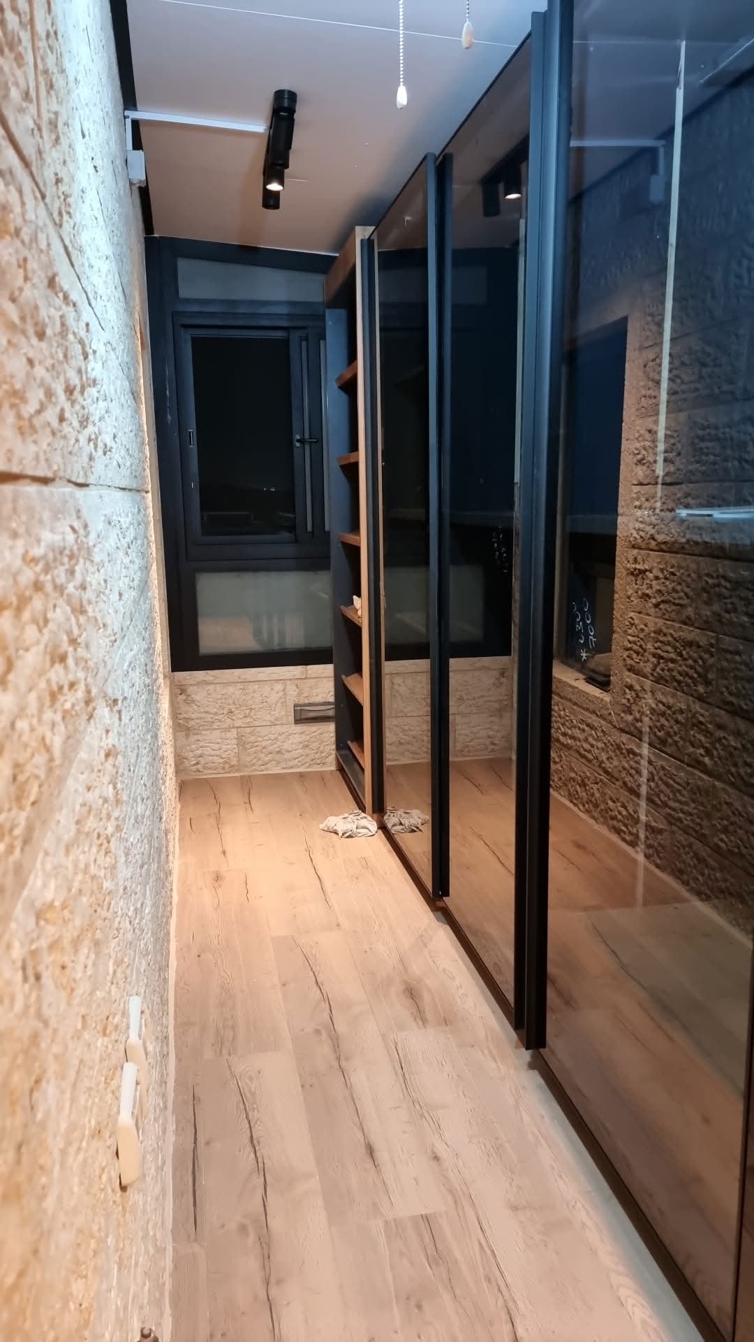 חדר הארונות לאחר הביצוע